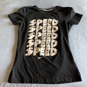 Nike Graphic Slim Fit Tee